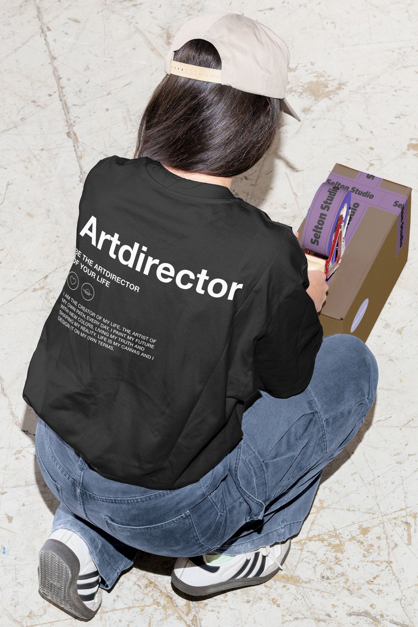 Artdirector Oversized T-Shirt
